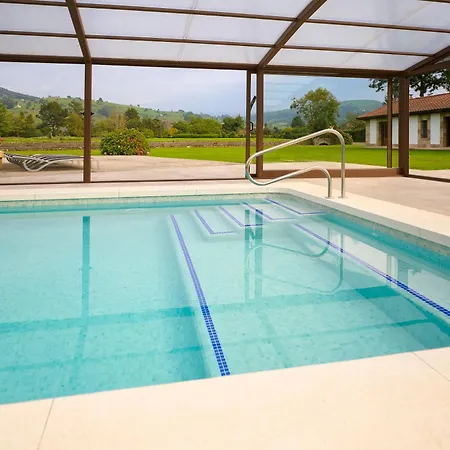 Piscina Climatizada Y Cubierta 365 Dias En Con Encanto El Puentuco De Casas Mas Valoradas De Cantabria