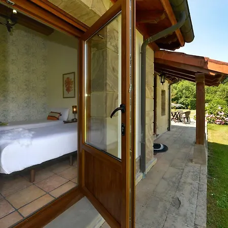 Piscina Climatizada Y Cubierta 365 Dias En Con Encanto El Puentuco De Casas Mas Valoradas De Cantabria * Villacarriedo