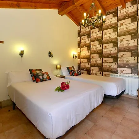 Piscina Climatizada Y Cubierta 365 Dias En Con Encanto El Puentuco De Casas Mas Valoradas De Cantabria