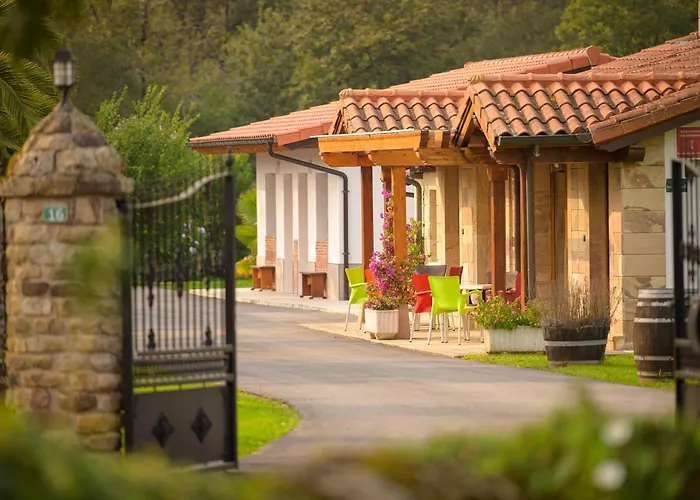 Landhaus Piscina Climatizada Y Cubierta 365 Dias En Casa Rural Con Encanto El Puentuco Una De Las Casas Mas Valoradas De Cantabria *