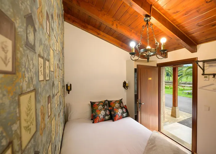 Piscina Climatizada Y Cubierta 365 Dias En Casa Rural Con Encanto El Puentuco Una De Las Casas Mas Valoradas De Cantabria Landhaus Villacarriedo