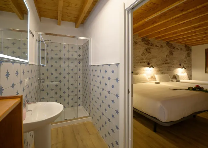 Piscina Climatizada Y Cubierta 365 Dias En Casa Rural Con Encanto El Puentuco Una De Las Casas Mas Valoradas De Cantabria Landhaus