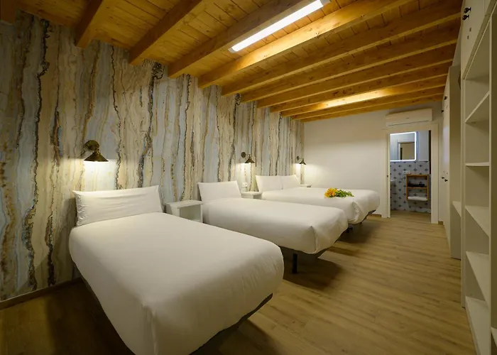 Piscina Climatizada Y Cubierta 365 Dias En Casa Rural Con Encanto El Puentuco Una De Las Casas Mas Valoradas De Cantabria Landhaus Villacarriedo