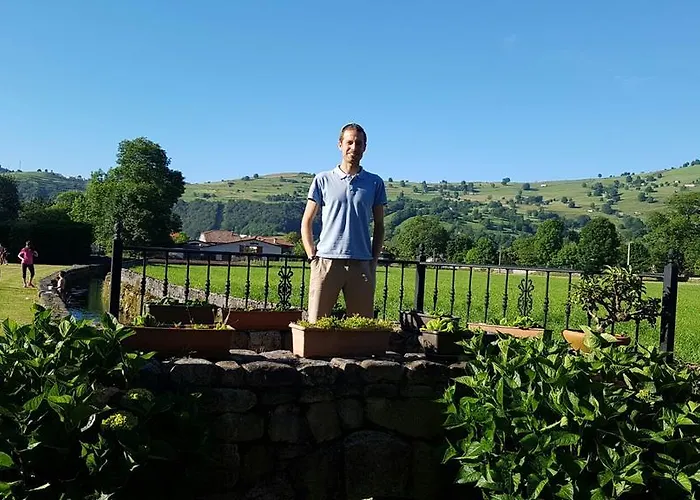 Landhaus Piscina Climatizada Y Cubierta 365 Dias En Casa Rural Con Encanto El Puentuco Una De Las Casas Mas Valoradas De Cantabria