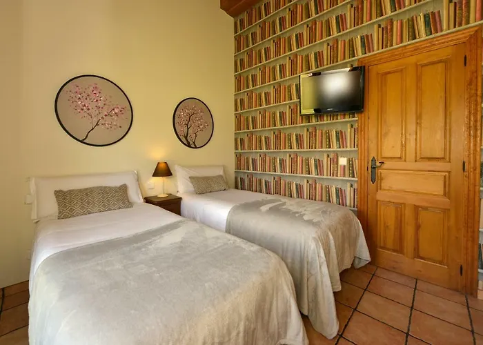 Piscina Climatizada Y Cubierta 365 Dias En Casa Rural Con Encanto El Puentuco Una De Las Casas Mas Valoradas De Cantabria Landhaus