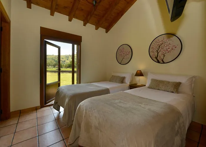 Piscina Climatizada Y Cubierta 365 Dias En Casa Rural Con Encanto El Puentuco Una De Las Casas Mas Valoradas De Cantabria Villacarriedo