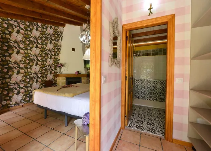 Landhaus Piscina Climatizada Y Cubierta 365 Dias En Casa Rural Con Encanto El Puentuco Una De Las Casas Mas Valoradas De Cantabria *