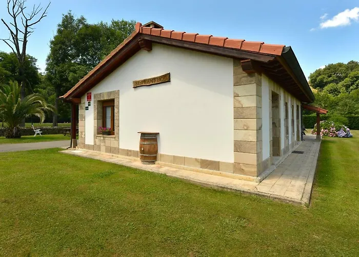 Piscina Climatizada Y Cubierta 365 Dias En Casa Rural Con Encanto El Puentuco Una De Las Casas Mas Valoradas De Cantabria *